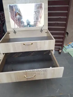 Modern Dressing Table
