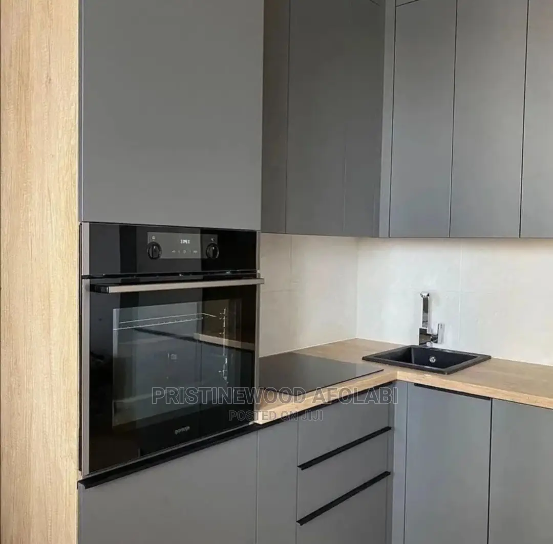 Pristine Wood Design Kitchen Cabinets