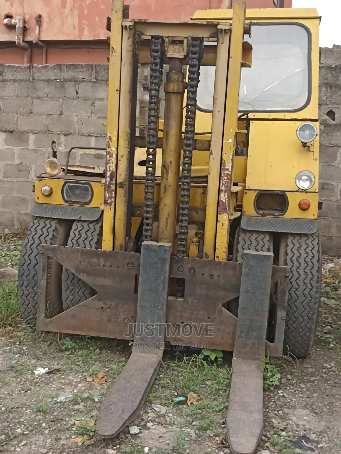10 Tons Forklift for Hire
