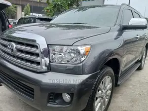 Toyota Sequoia 2015 Gray