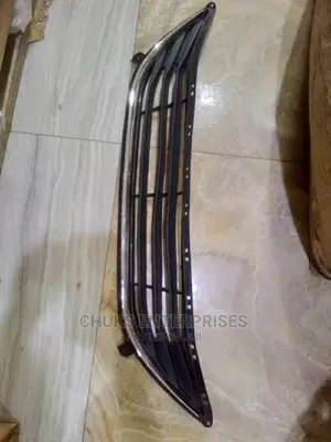 Down Grill Hyundai Elantra 2012