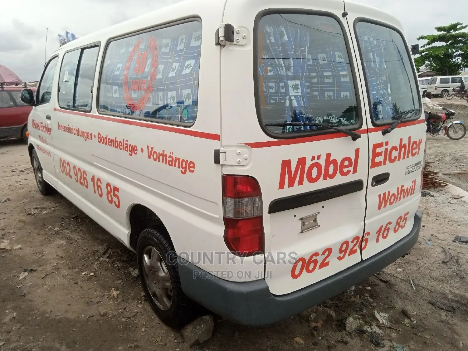 Toyota HiAce 2005 White