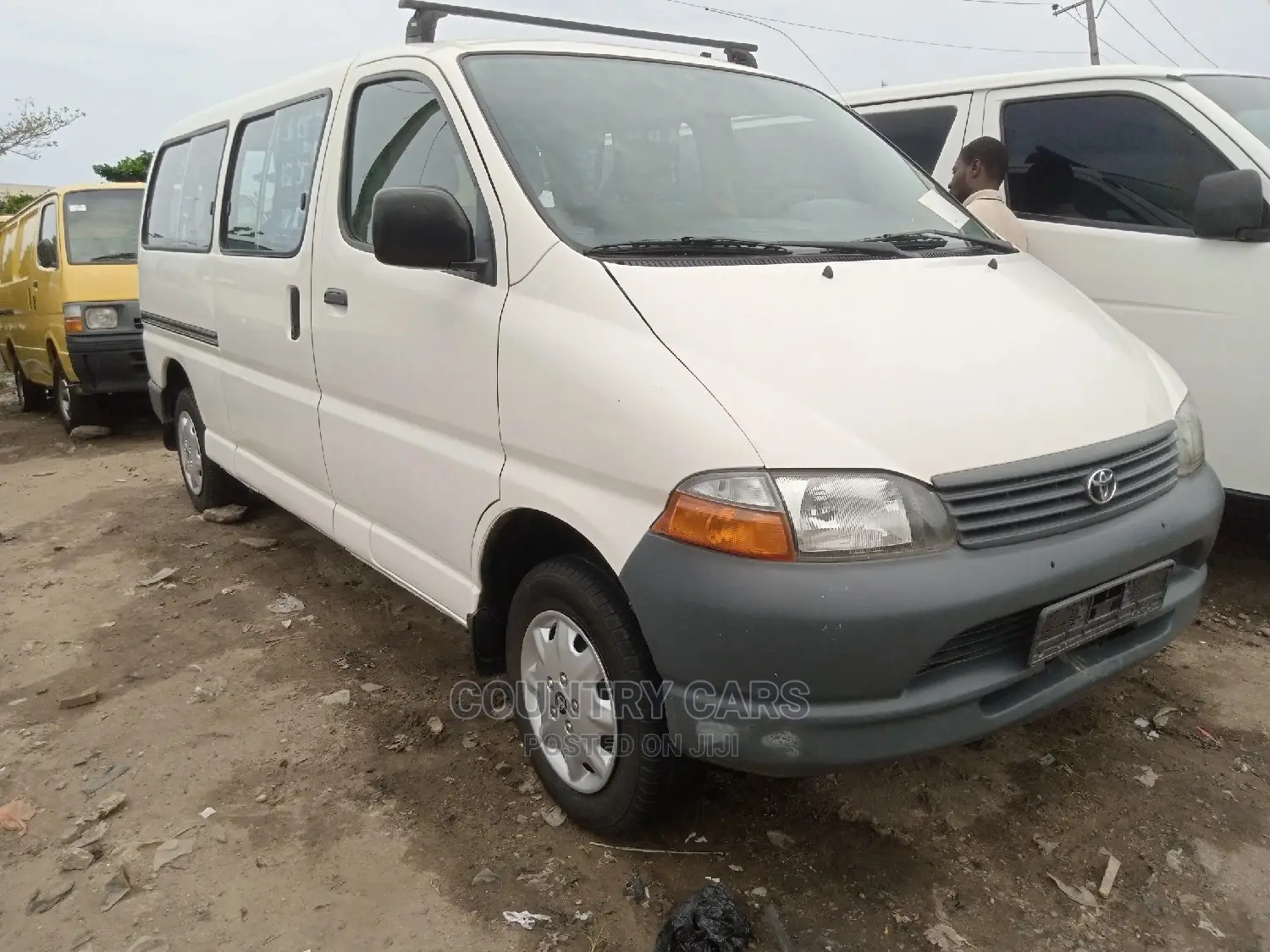 Toyota HiAce 2006 White