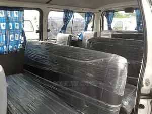 Toyota HiAce 2006 White