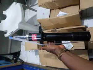 Front Shock Mitsubishi Outlander 2016.KYB