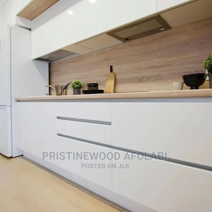 Pristine Wood Kitchen Cabinets