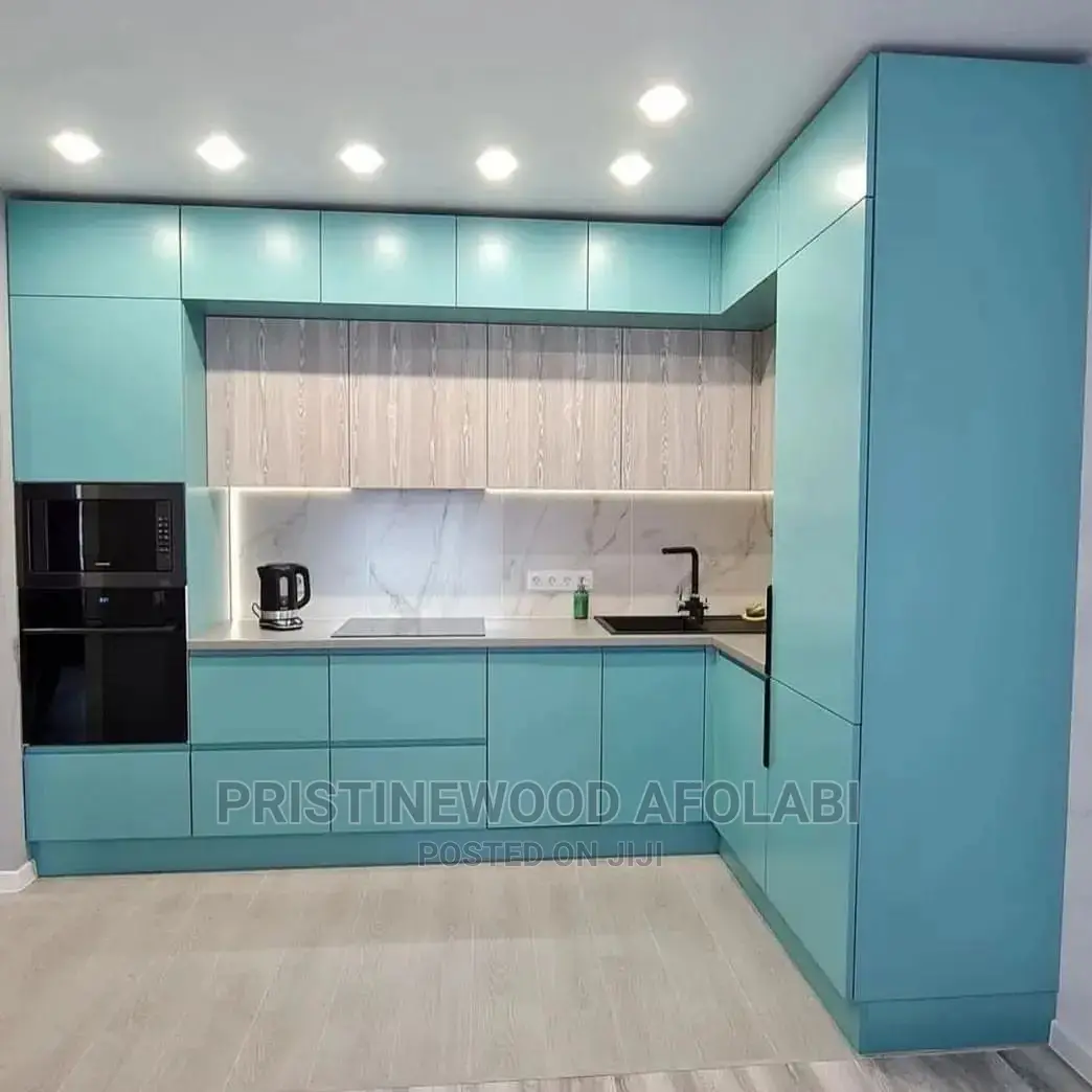 Pristine Wood Design Kitchen Cabinets