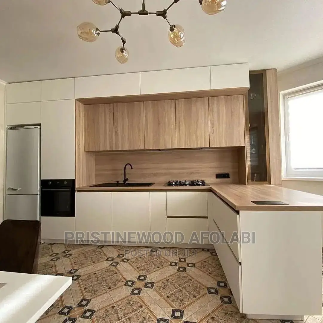 Pristine Wood Kitchen Cabinets