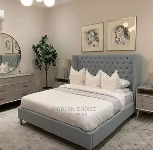 6x6 Tufted Bed