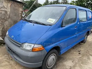 Toyota HiAce 2004 Blue