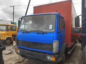 Mercedez 814 Food Truck