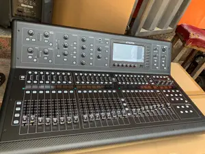 Midas M32 Digital Mixer (32 Channels)