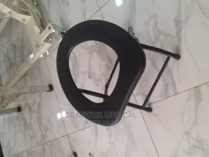 Commode Chair Portable Toilet Seat