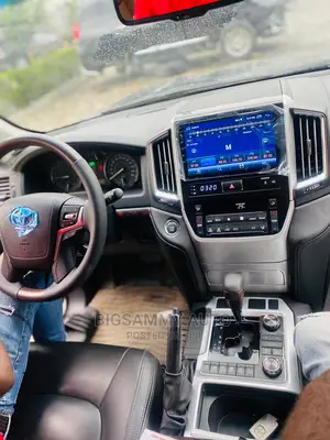 Landcruiser 2008 Interior Upgraded to 2020 Model