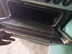 4 Burner Gas Cooker