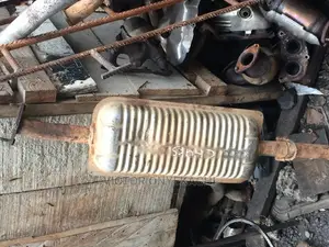 Only Centre Pot Ford Escape 2003