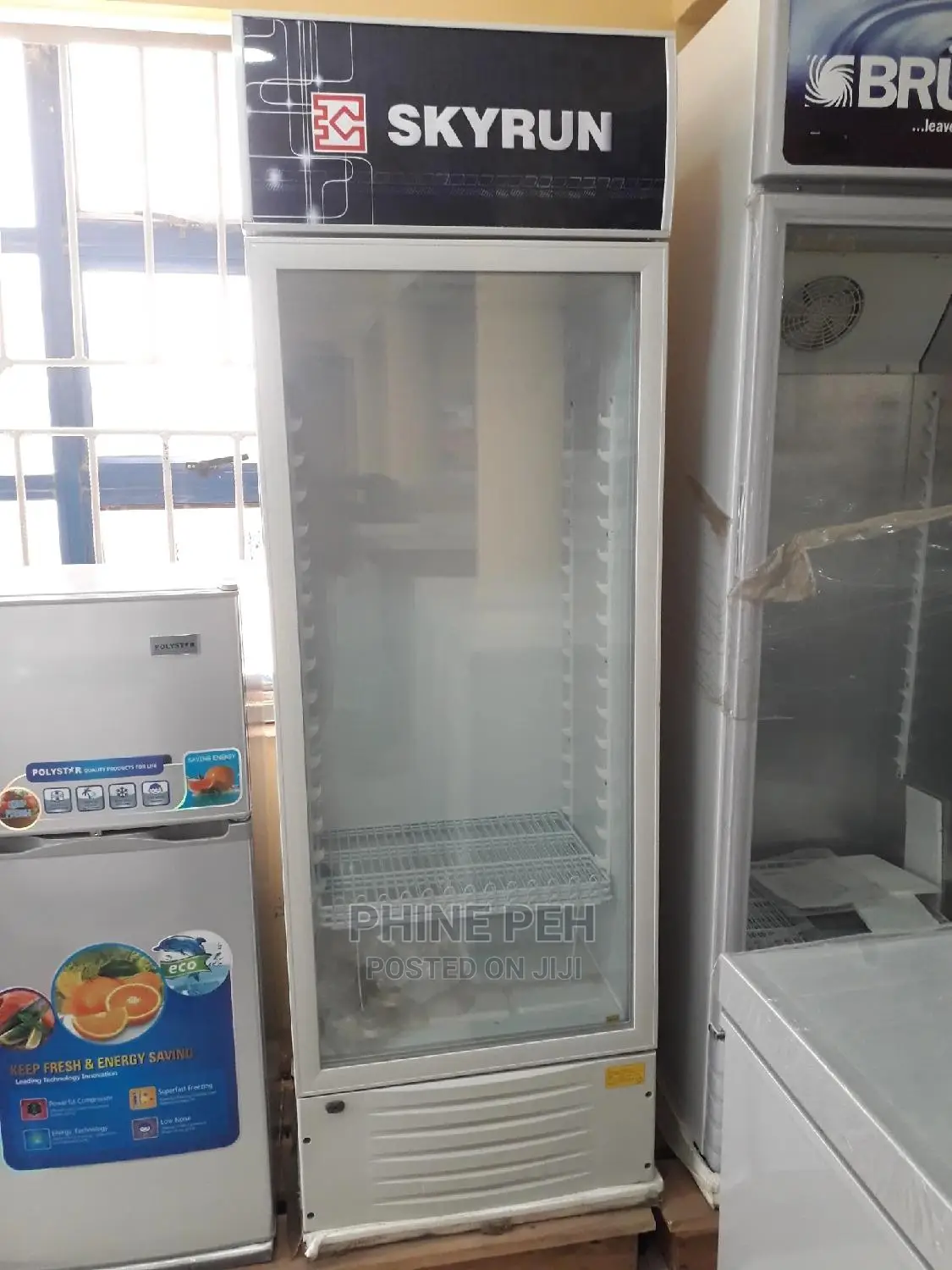 Skyrun Showcase Chiller Sc318l