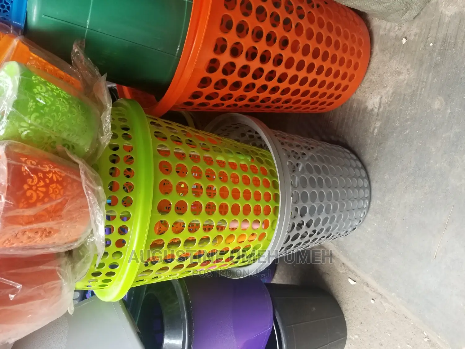 Dustin Buckets