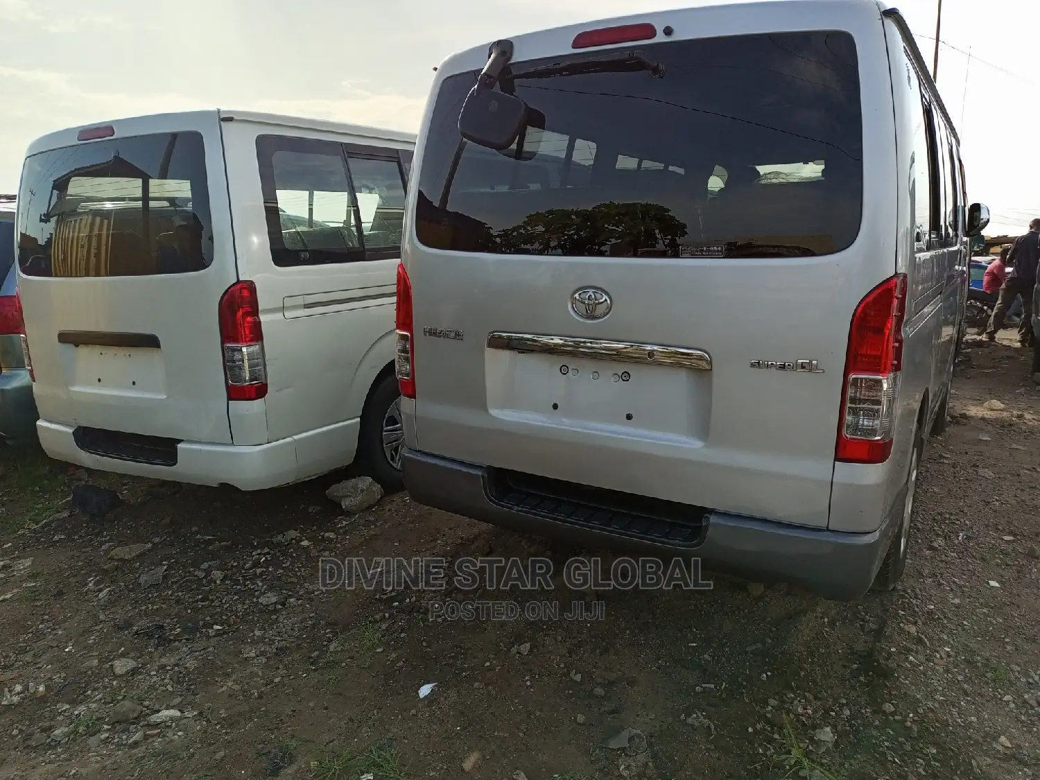 Toyota HiAce 2010 Silver