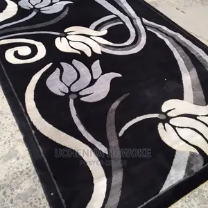 Original Quality Designer Fluffy Super Soft Center Rug.