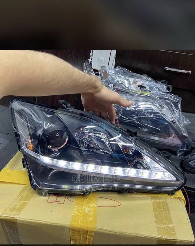 Headlight I S 250 2015 Model