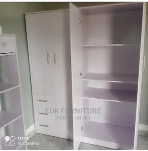 Beautiful Strong 5ft by 6ft 4 Doors Wardrobe With Drawers