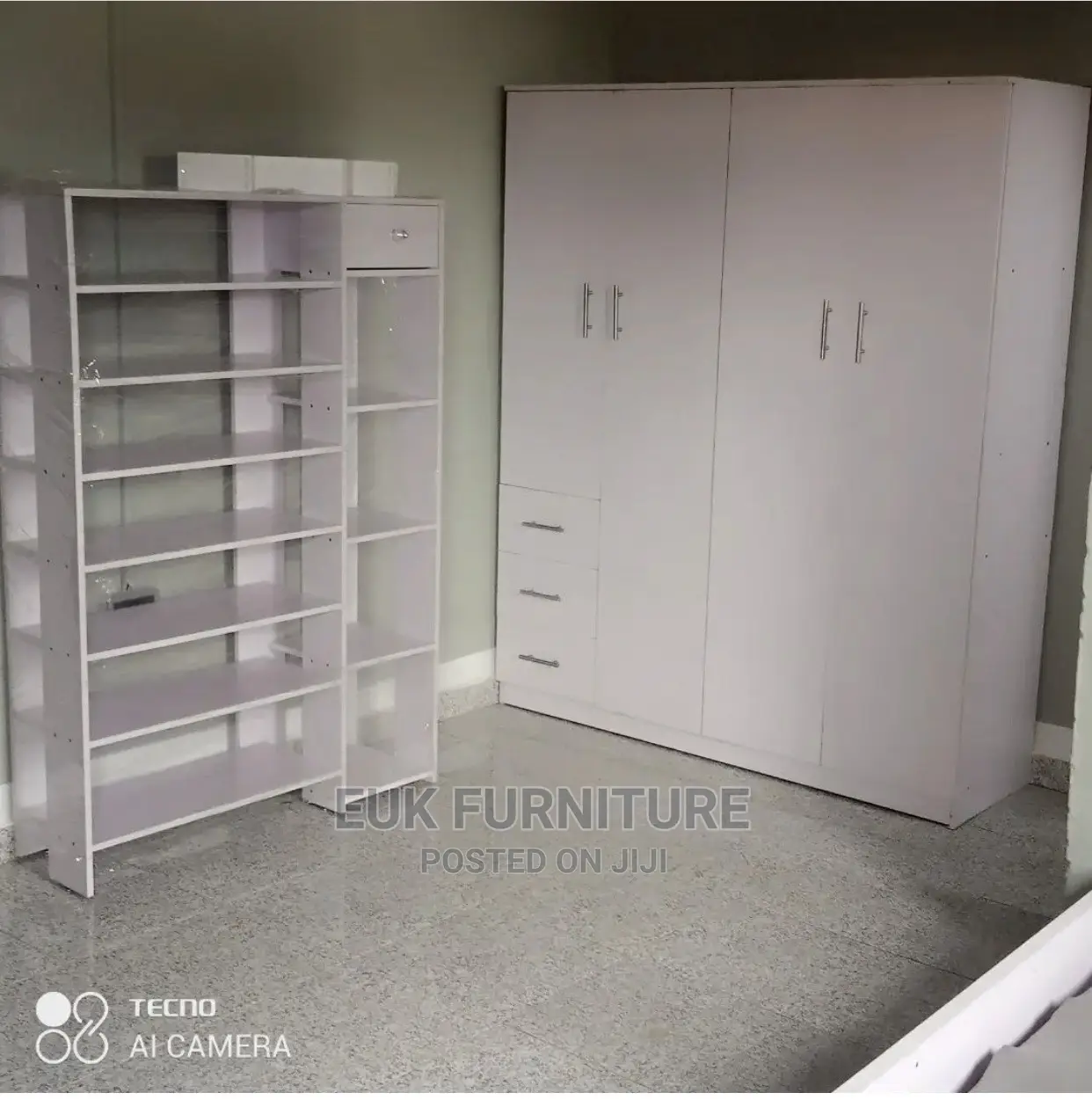 Beautiful Strong 5ft by 6ft 4 Doors Wardrobe With Drawers
