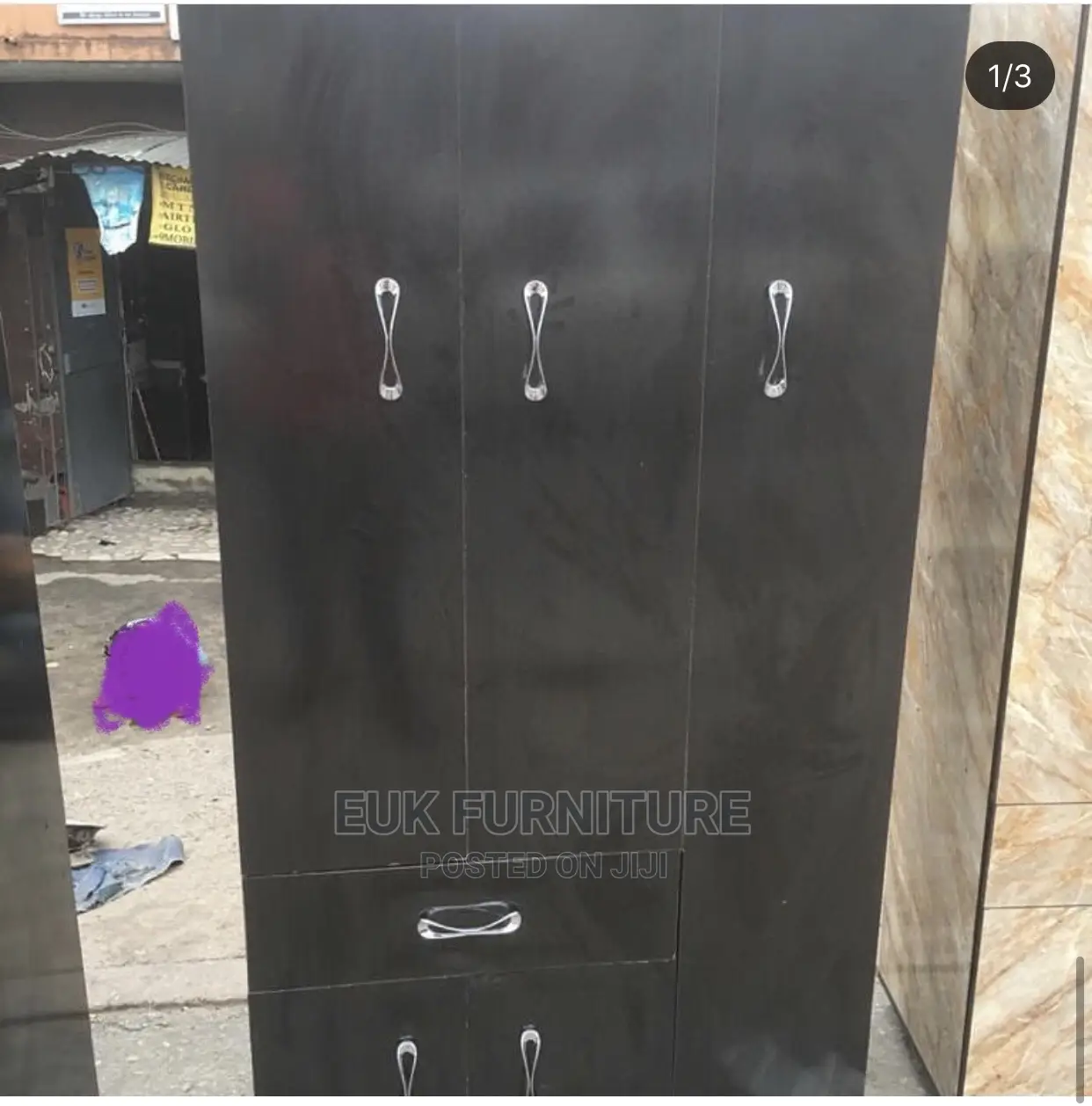3ft by 6ft Wardrobe (Three Doors)