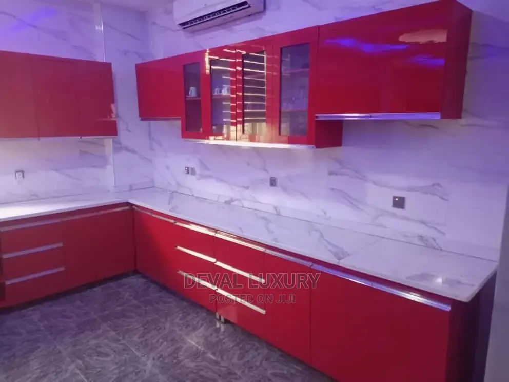 Complete Kitchen Cabinets