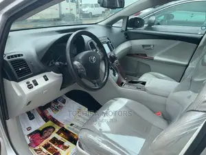 Toyota Venza V6 AWD 2011 Silver