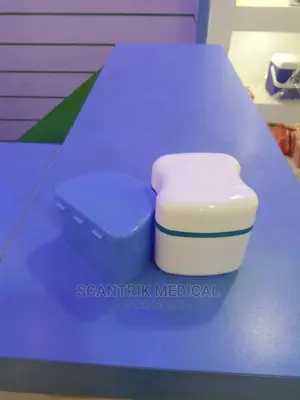 High Quality Retainer Case Holder Dental Teeth