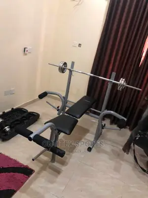 Weight Bench With 50kg Dumbbell