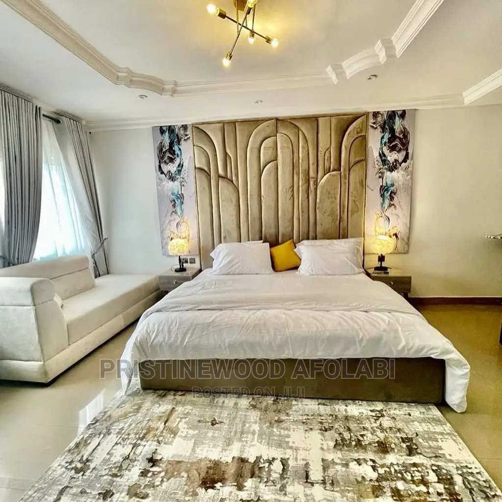 Pristine Wood Design Bedframe