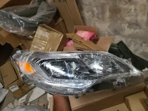 Headlamp Avalon 2014-2017 LED
