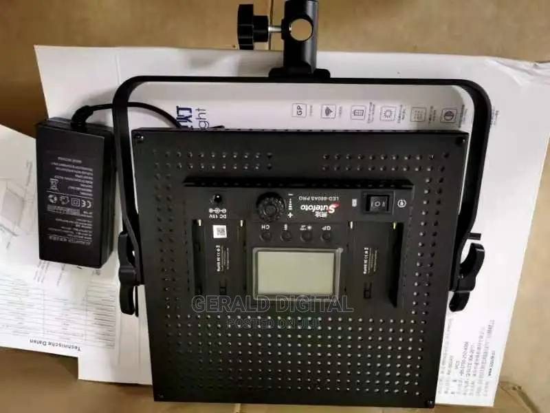 This Is Studio Led 660 Pro Light Very Brightness With Stand