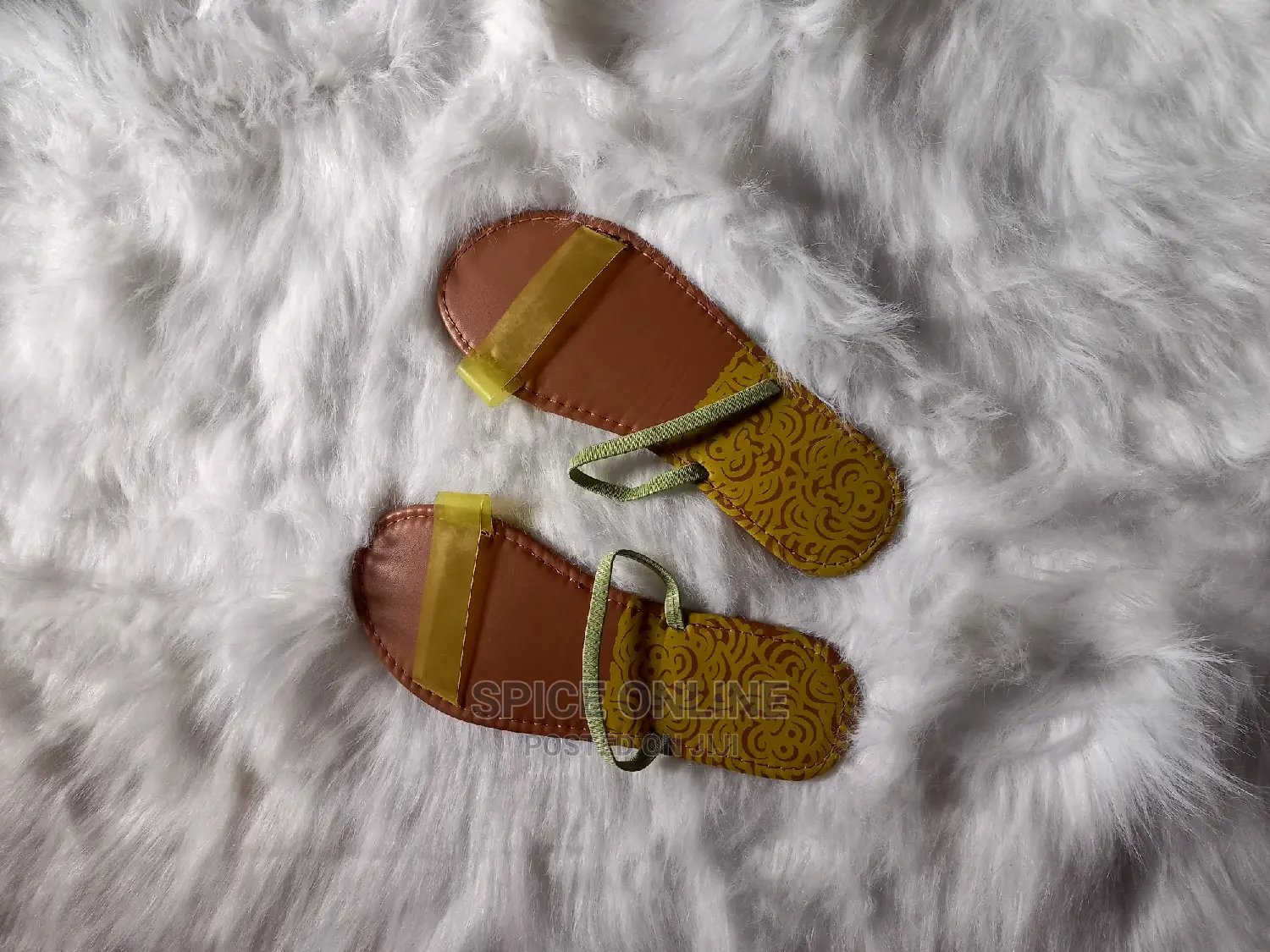 LU; Unique Footwears