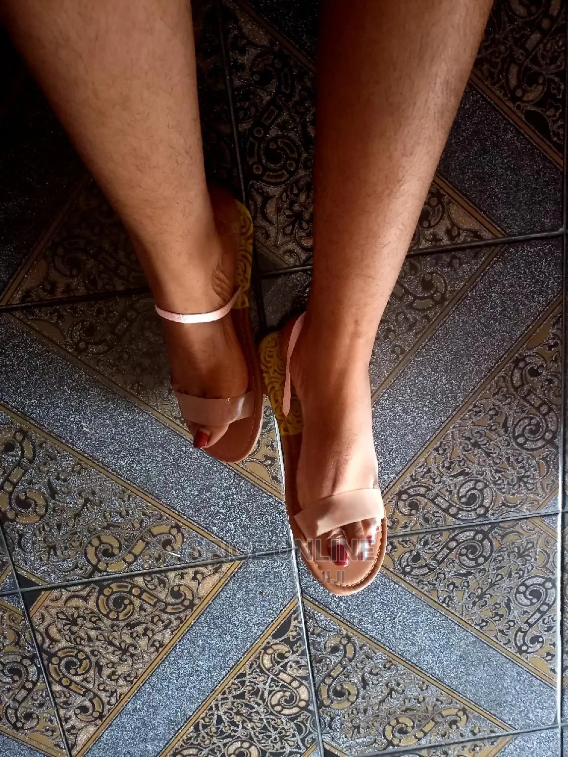 LU; Unique Footwear