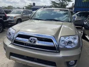 Toyota 4-Runner Limited 2008 Gold