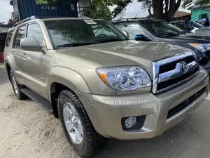 Toyota 4-Runner Limited 2008 Gold