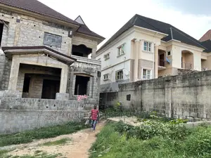 Photo - 9bdrm Duplex in Dawaki, Dakwo District for Sale