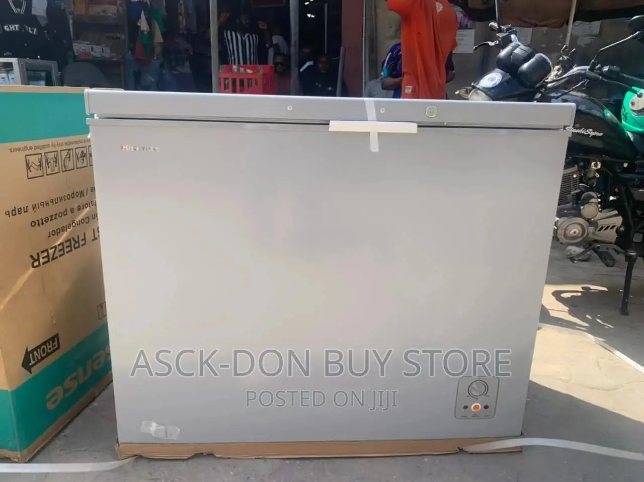 Hisense 300liters Chest Freezer