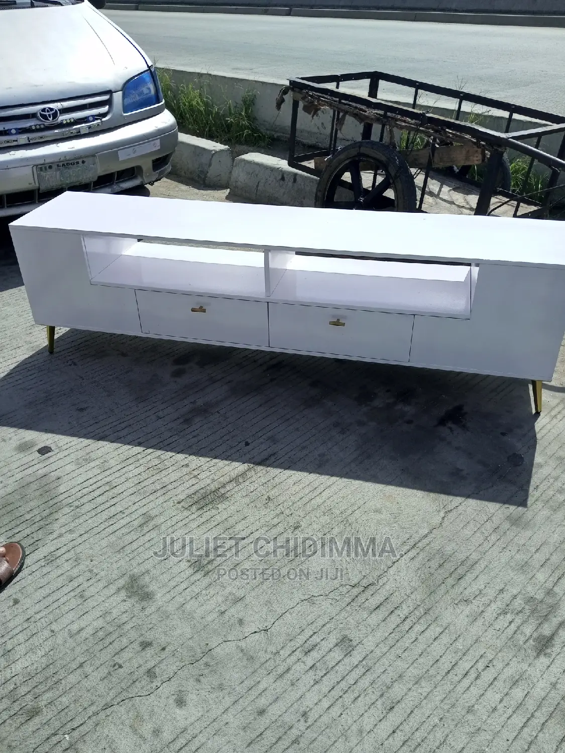 A Quality Tv Stand
