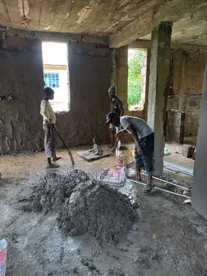 Professional House Builder and Bricklayer Work