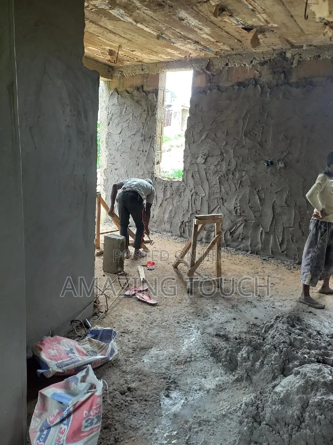 Professional House Builder and Bricklayer Work