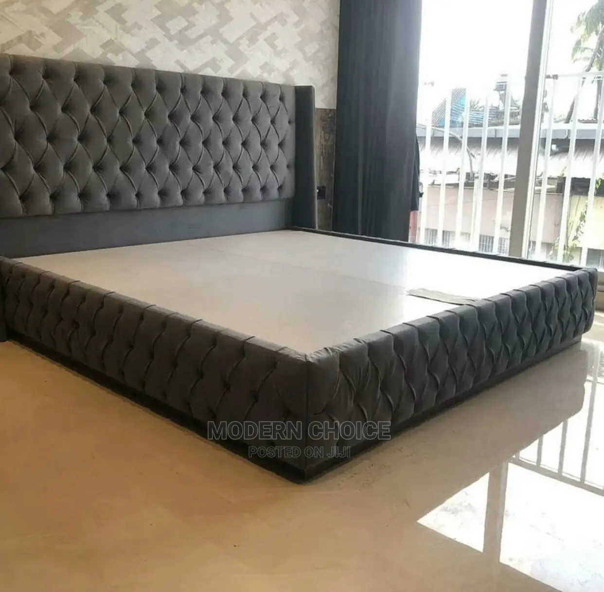 Tufted 6x6 Bed