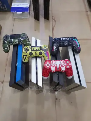 London Used Ps4 Games With 5 Games of Ur Choice