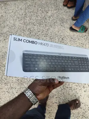 Logitech Slim Combo Mk470 Wireless Keyboard and Mouse