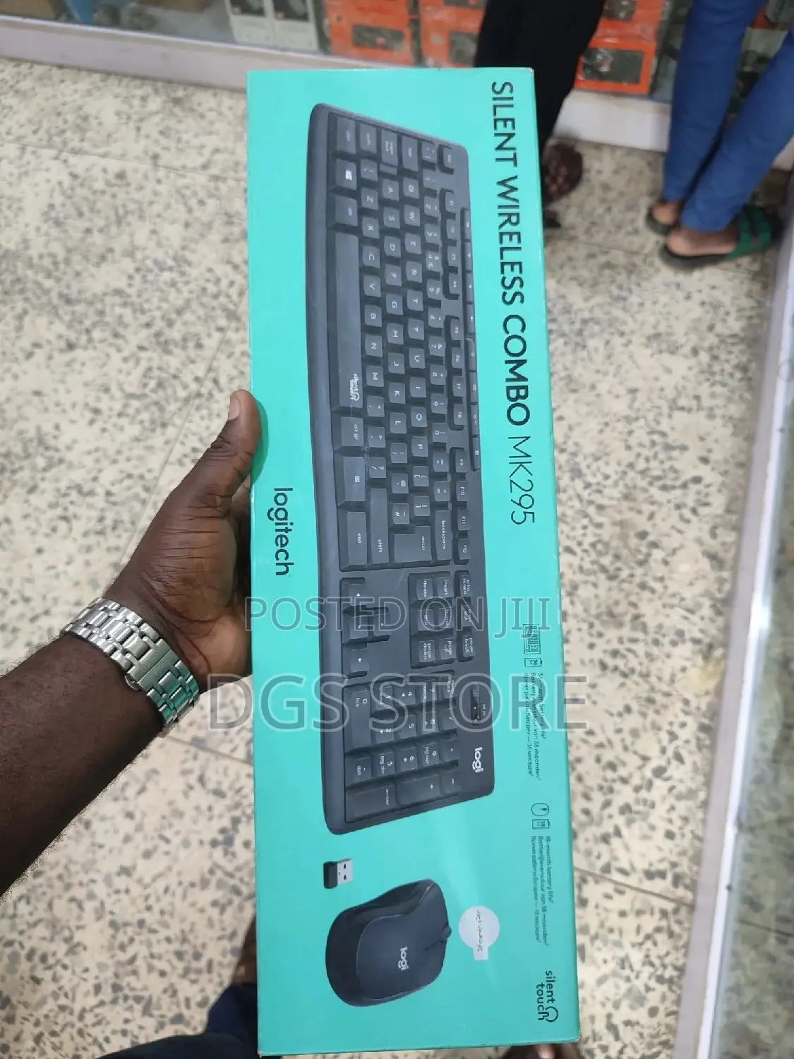 Logitech Silent Wireless Combo Mk295 Keyboard