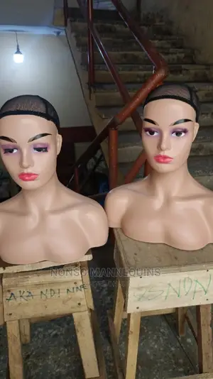 Mannequins Head With Shoulder