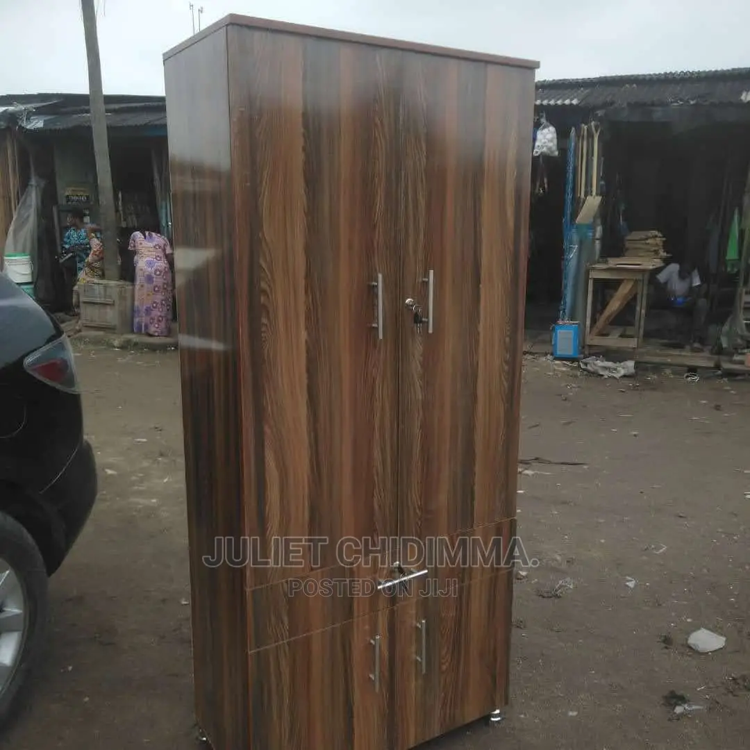 32 Inches Wardrobe